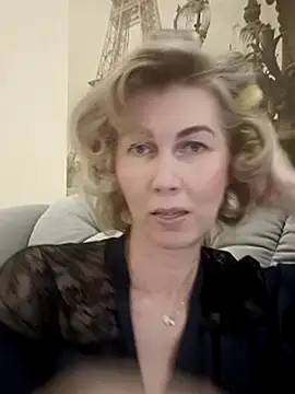 stellahere8: онлайн-секс-чат