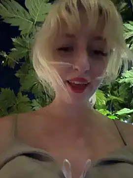 RonnieKiss Live XXX-Chat