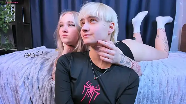 Violeta_Diana Live XXX Chat