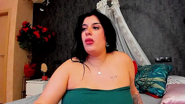 NayaNoirX Live XXX Chat