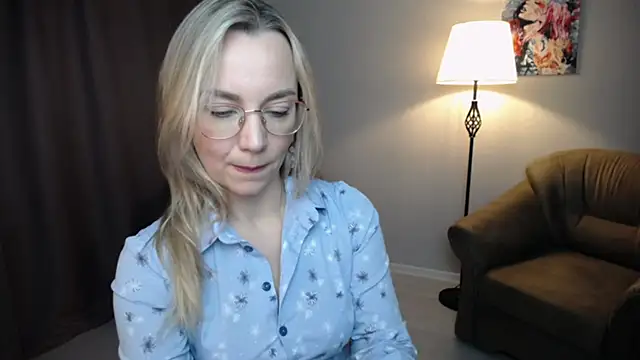 Ava_Elior 在線直播表演