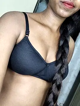 Simran_0011 Show Webcam