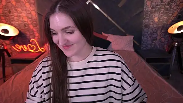 XXX chat uživo modela EmmyCharmm