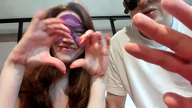 Chat +18 de les_chatons_cokins ao vivo