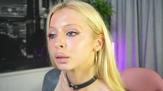 Živý XXX chat LanaReals