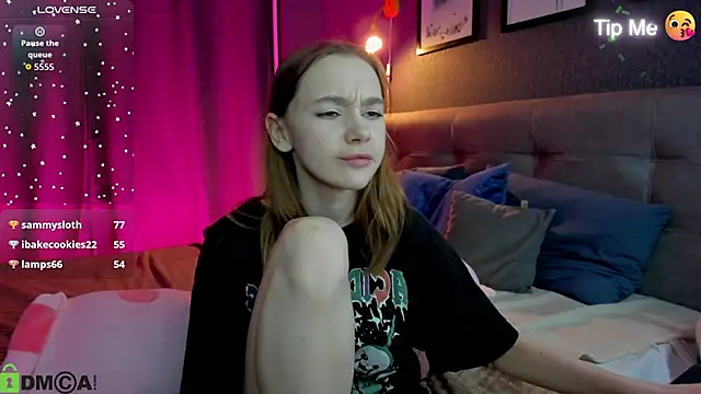 Chatroom XXX en direct de Lesi_Moonie01