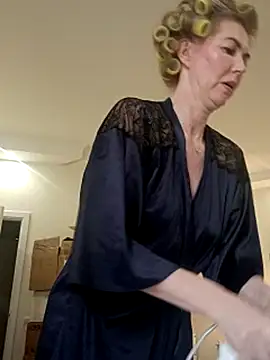 stellahere8's Live XXX Chat