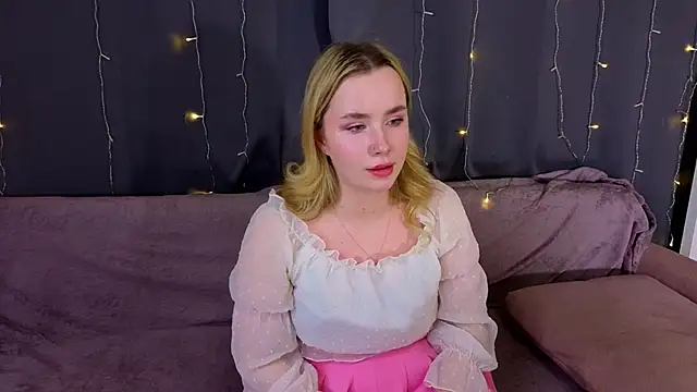 IvetteLabore Adlı Modelin Canlı XXX Sohbeti