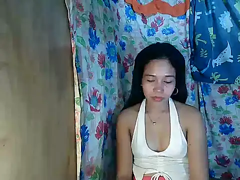 دردشة PinaySkinnyGirl الجنسية المباشرة