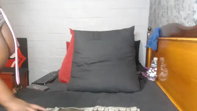 BOOTYDIVAXXX's Webcam Show