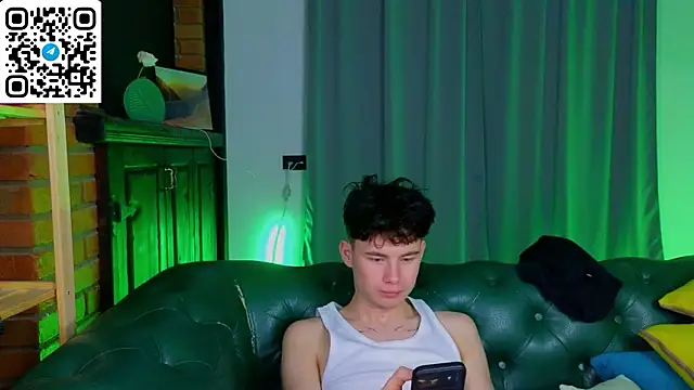 Cute_Mike Webcamshow