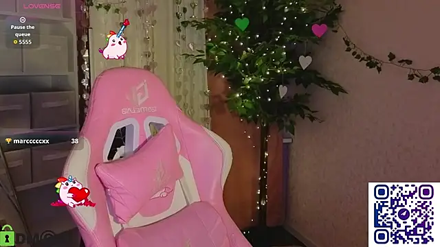 Roziett_Belle Adlı Modelin Canlı XXX Sohbeti