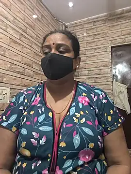 MissNaina: απευθείας συνομιλία ΧΧΧ