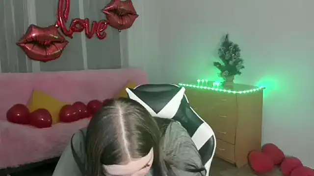 Show modela Musegirl na web-kameri