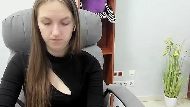 Show modela Nessi-Morris na web-kameri