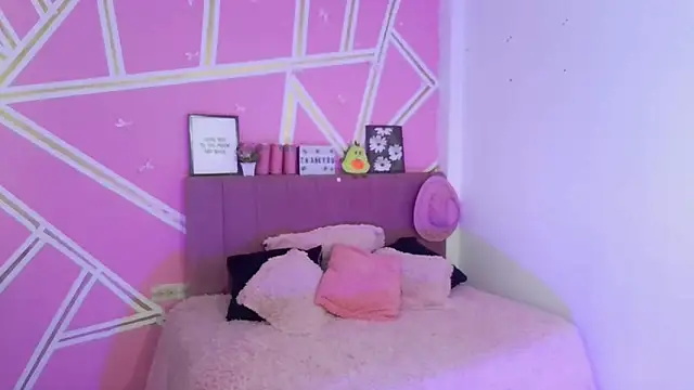 Natasha_Romanof18n Live XXX chat