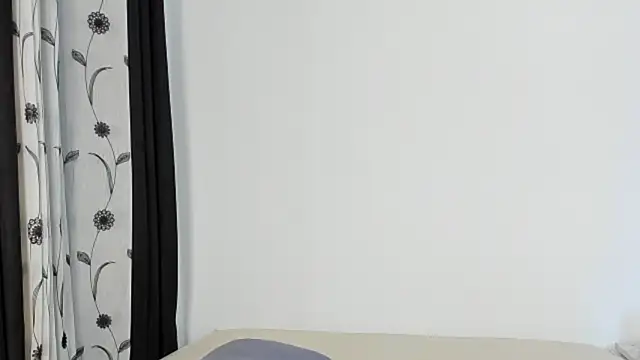 CREAMY_BUBBLEGUM Adlı Modelin Canlı XXX Sohbeti