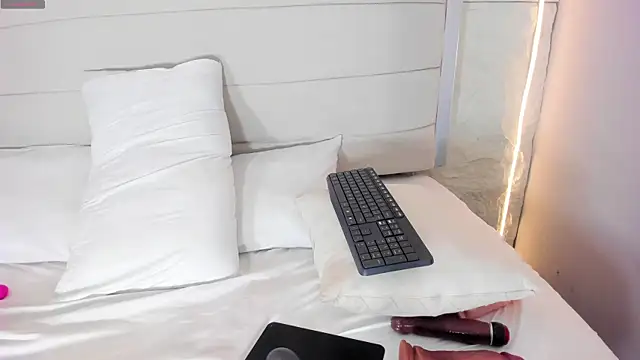 LunaKarther: απευθείας συνομιλία ΧΧΧ