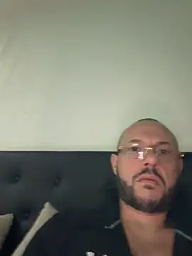 Guitccch Live XXX-Chat