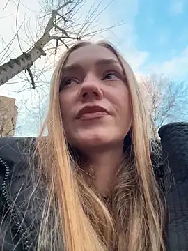 MilaMoonen Webbikameraesitys