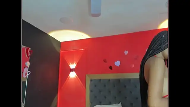 YayaHilton élő XXX-chatje