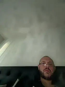 GuitccchのライブXXXチャット