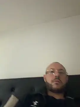 Guitccch Live XXX-Chat