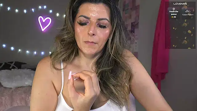 K4Li3Rxyzz élő XXX-chatje