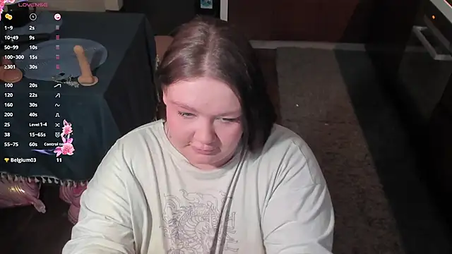 LilyBelllのライブXXXチャット