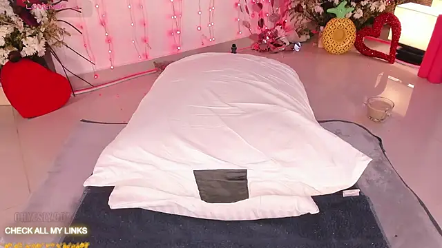 ohyesly_'s Live XXX Chat