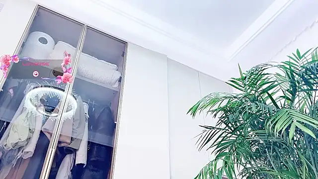 feifei-love Chat XXX in diretta