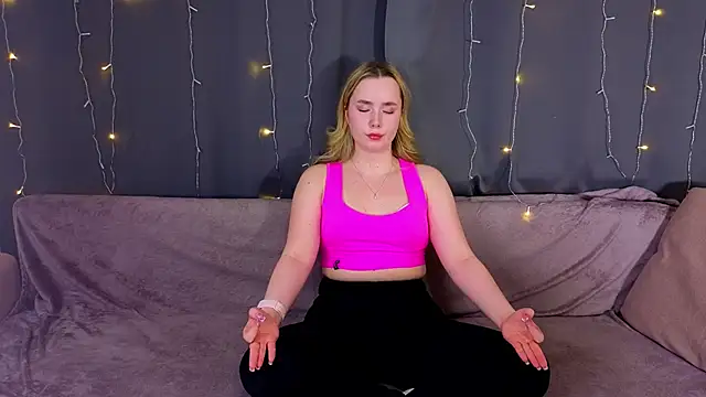 IvetteLabore live XXX chat