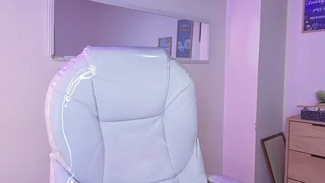 XXX chat uživo modela bluee_hazell