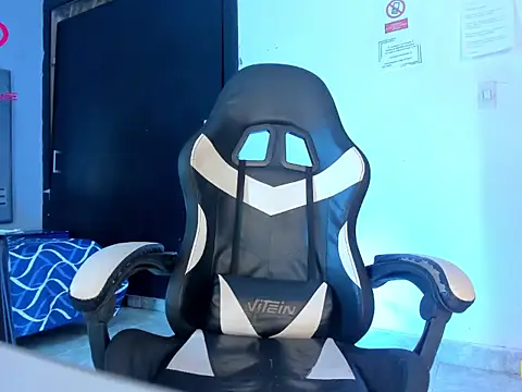 Ciara_HotTs webcam show