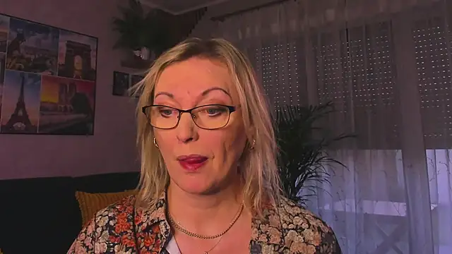 vanessa_chat Adlı Modelin Web Kamerası Şovu