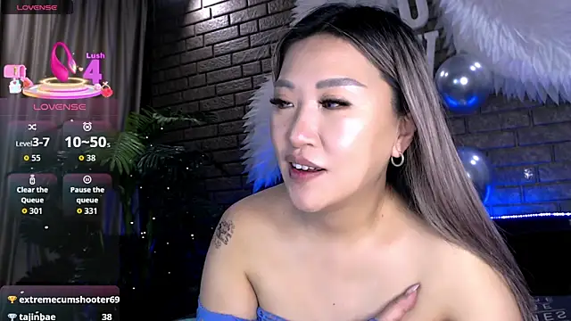 nicky_owl Chat XXX in diretta