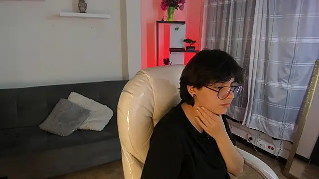 Nathaly_ds Adlı Modelin Canlı XXX Sohbeti