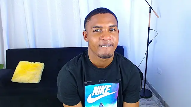 MaxCum18_ Webcamshow