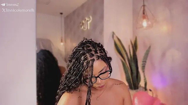 Nicolemorelli2: απευθείας συνομιλία ΧΧΧ