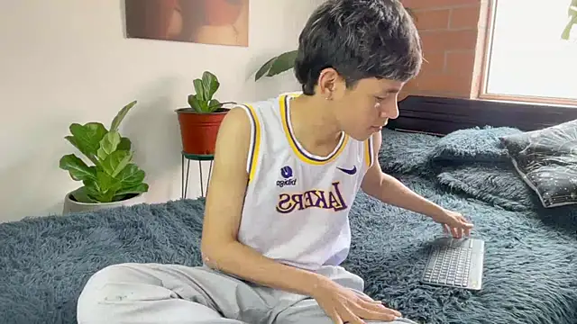 Pokazy przed kamerką – Andy_Belier23