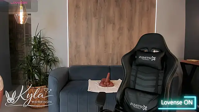 دردشة KylaMorrison الجنسية المباشرة