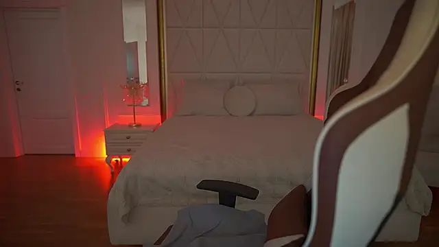 Chat +18 de GentleAdellee ao vivo