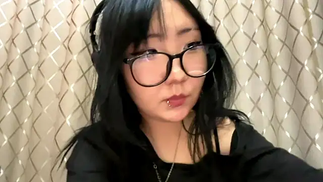 Živý XXX chat Yunananaa