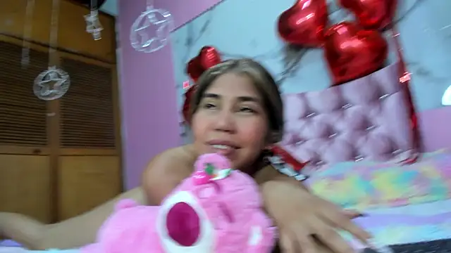 Mindy_19 Adlı Modelin Canlı XXX Sohbeti