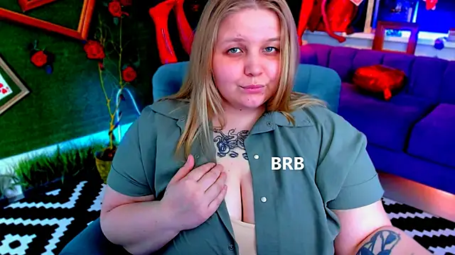 Chat +18 de SladaDell ao vivo