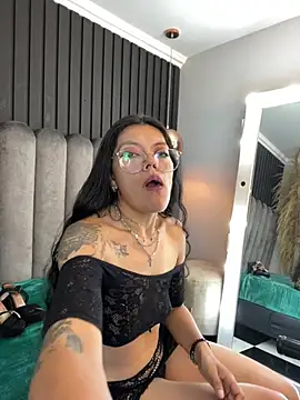 Lanadelrey_1's Live XXX Chat