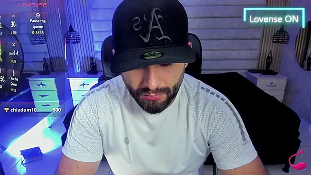 jhon_bear03 élő XXX-chatje