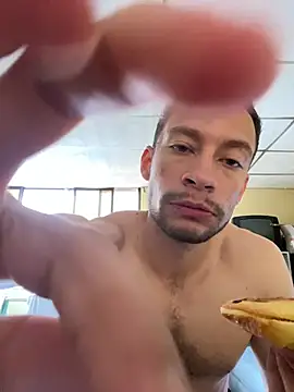 TyagoRoberts_ webkamerás műsora