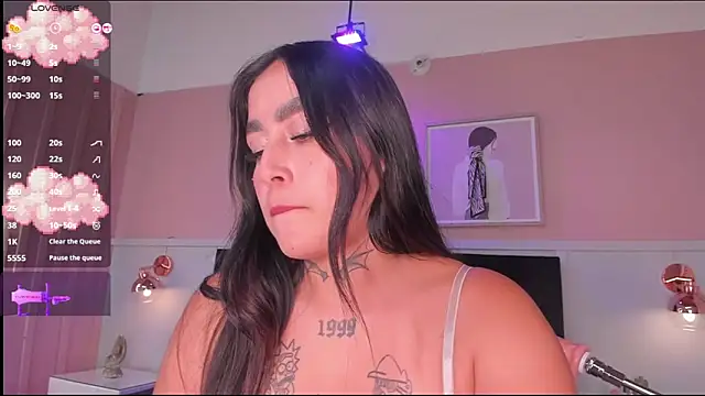 elodie_walker: онлайн-секс-чат