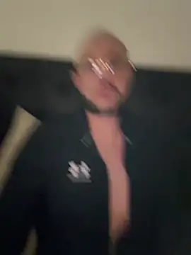 Онлайн чат XXX Guitccch